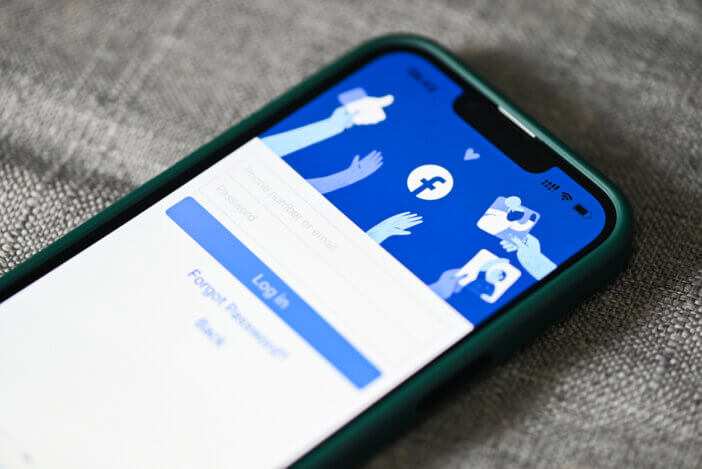 5 Reasons Why People Who Love Social Media Should Deactivate Facebook